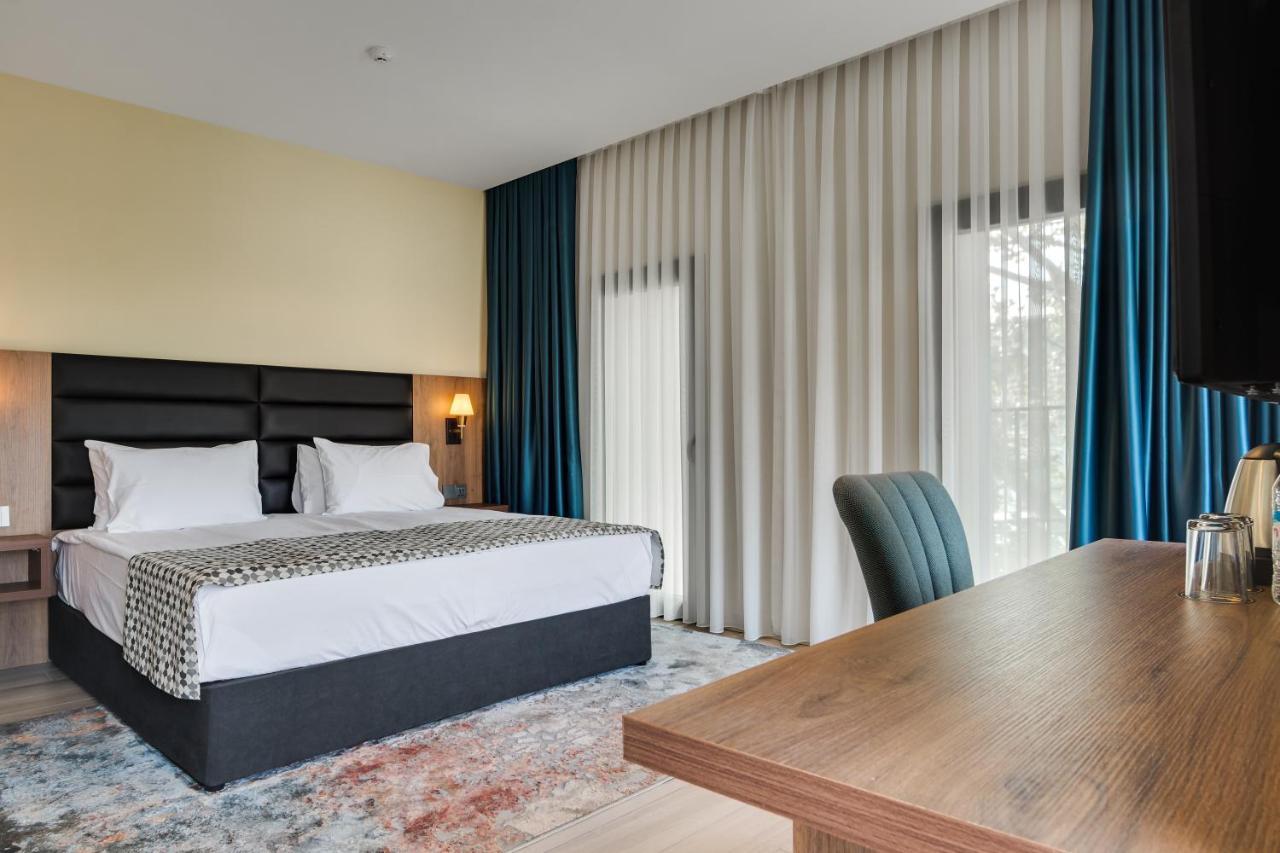 Eleven Inn Tbilisi Ngoại thất bức ảnh