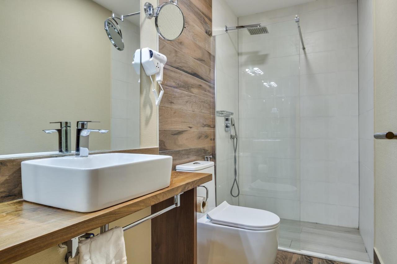 Eleven Inn Tbilisi Ngoại thất bức ảnh